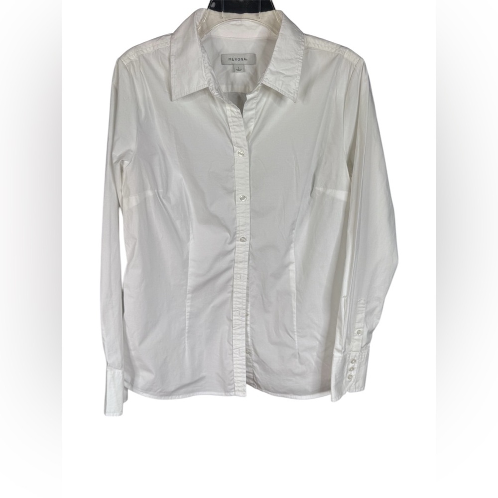 Merona Women’s White Long sleeve Button Up Classic White Top size L